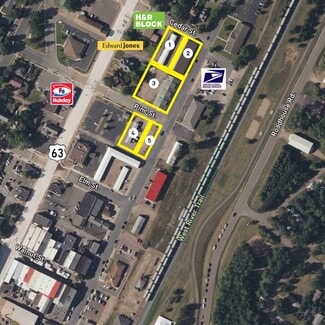 Plus de détails pour 102 Pine St, Spooner, WI - Spécialité à vendre