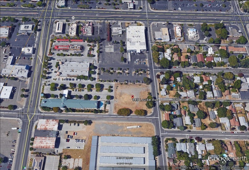 845 Louise Ave, Yuba City, CA à vendre - Aérien - Image 3 de 3