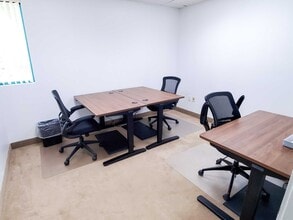 2645 Executive Park Dr, Weston, FL for lease Interior Photo- Image 2 of 2