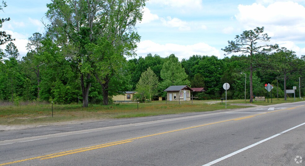 12037 US Hwy 20, Fountain, FL à vendre - Photo principale - Image 1 de 1