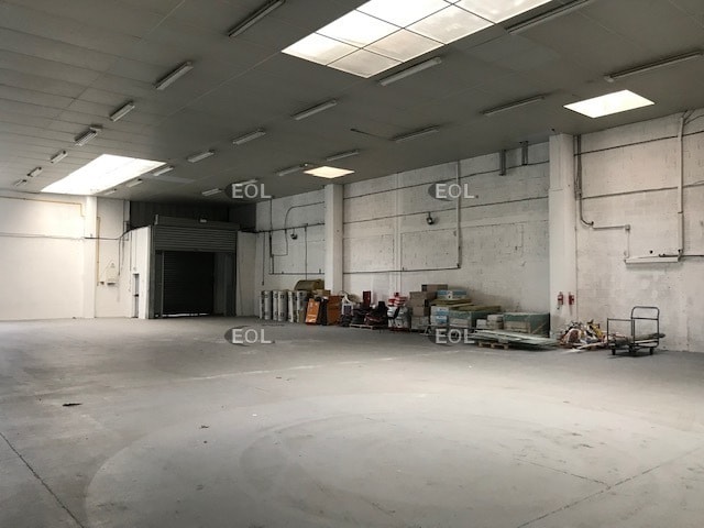 Flex in Vitrolles for lease Interior Photo- Image 1 of 4