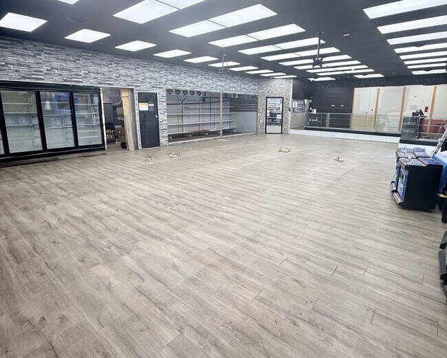 More details for 5091 Forest Hill Ave, Richmond, VA - Retail for Lease