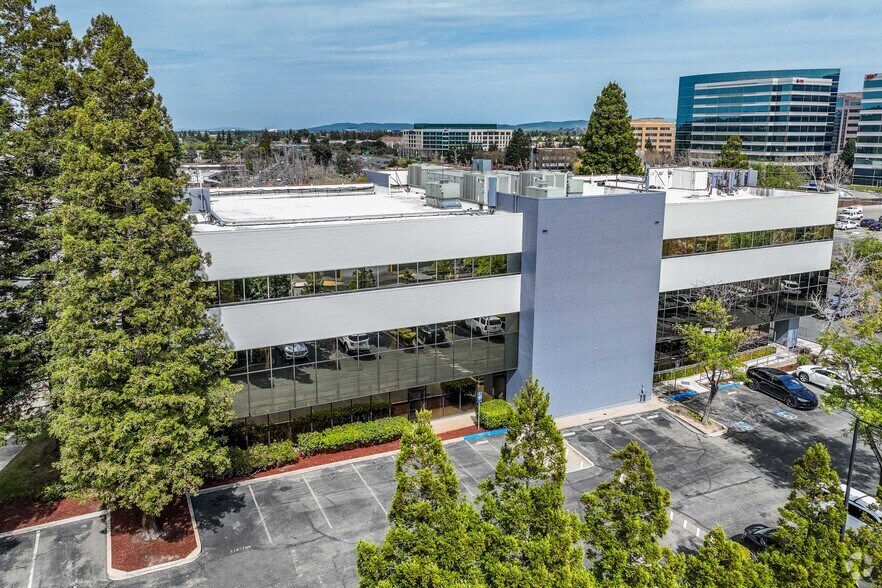 2890 N Main St, Walnut Creek, CA à louer - Photo du bâtiment - Image 2 de 4