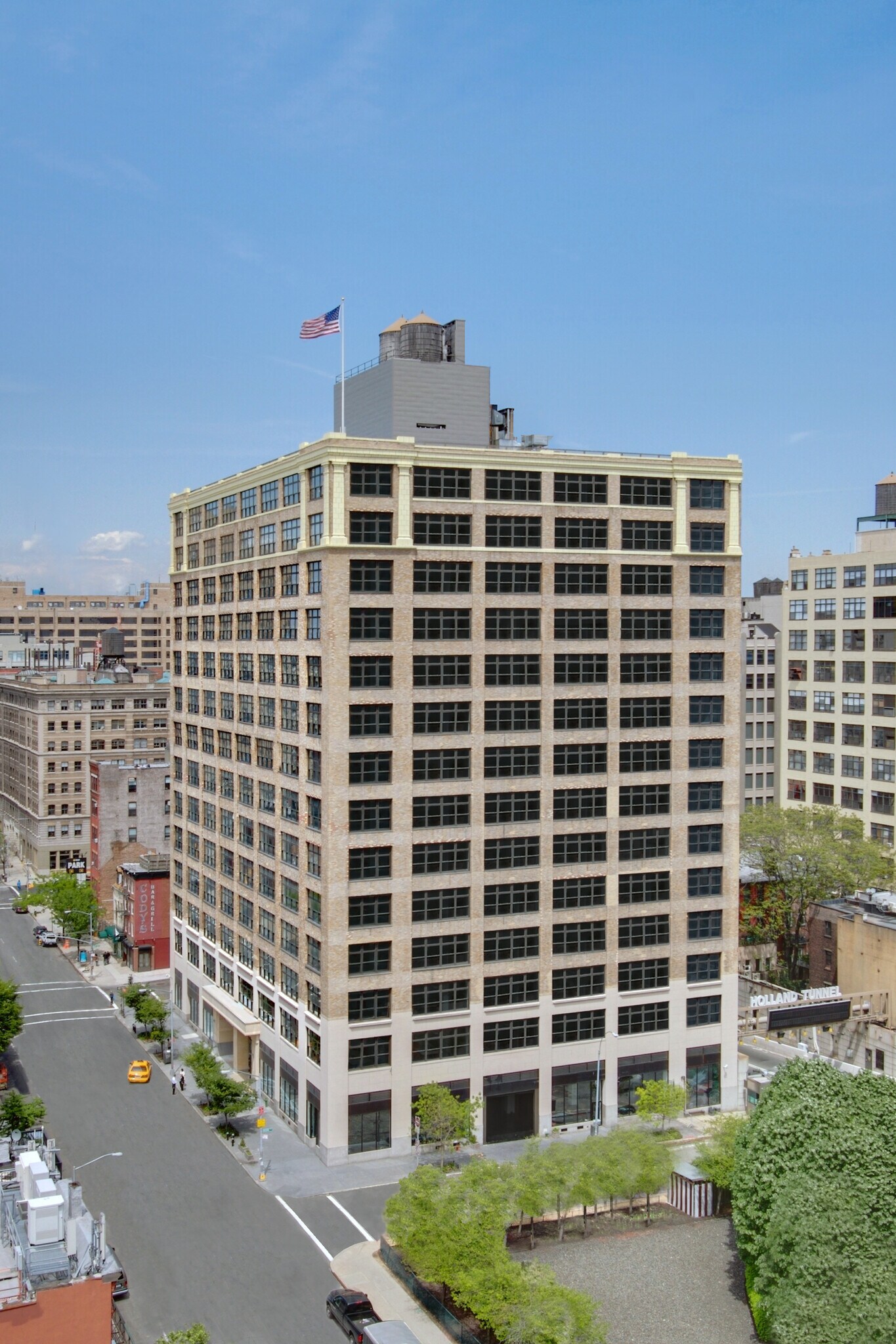250 Hudson St, New York, NY for lease Primary Photo- Image 1 of 6