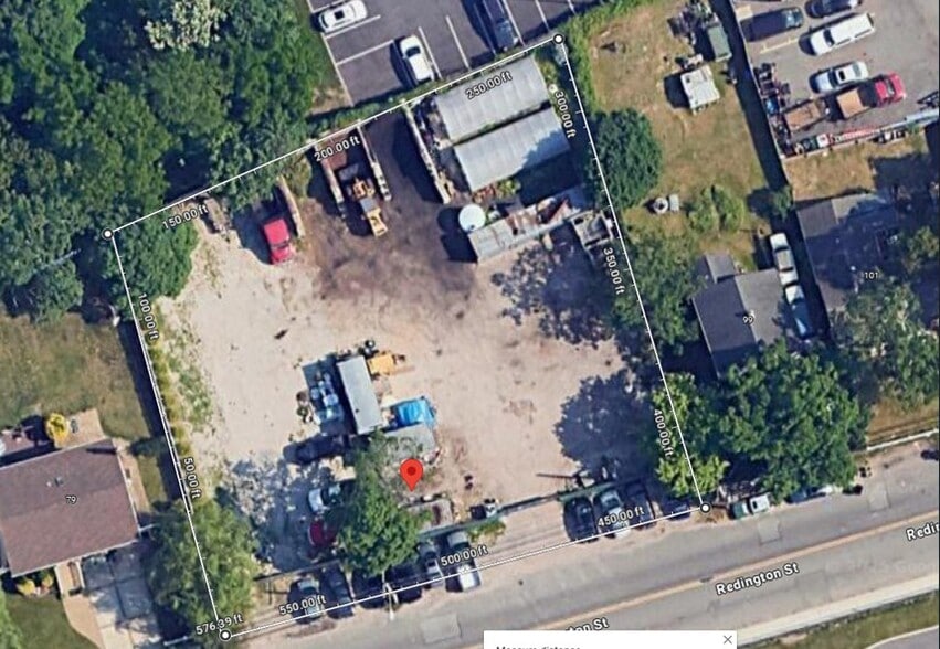 83 Redington St, Bay Shore, NY for sale - Primary Photo - Image 1 of 2