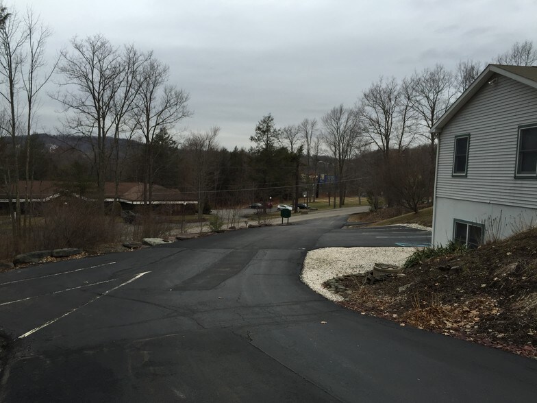 70 Hollow Crest Rd, Tunkhannock, PA for sale - Other - Image 2 of 17