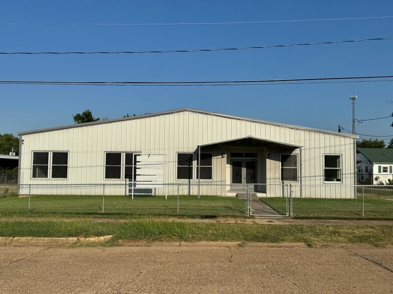 916 N Longview St, Kilgore, TX for sale - Primary Photo - Image 1 of 24