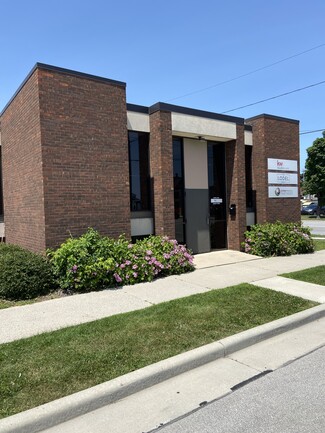 More details for 1701 Washington St, Manitowoc, WI - Office for Lease