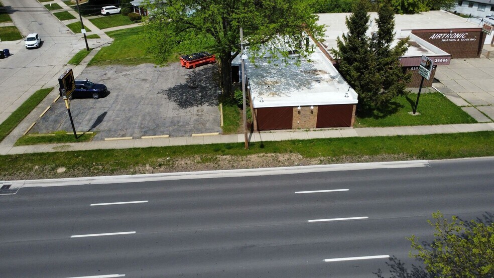 26684 Grand River Ave, Redford, MI à vendre - Photo du bâtiment - Image 2 de 16