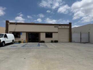 Plus de détails pour 19761 Bahama St, Northridge, CA - Industriel à louer