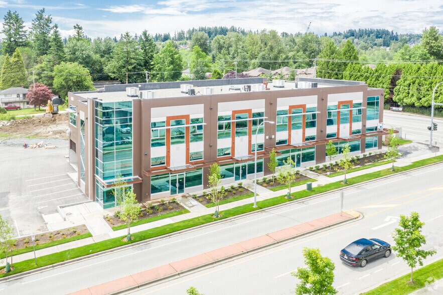 6625 152A St, Surrey, BC à vendre - Photo du bâtiment - Image 2 de 3