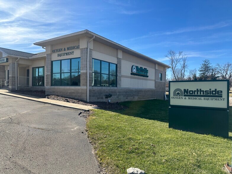 702 Wabash Ave, Zanesville, OH à louer - Photo du bâtiment - Image 3 de 12