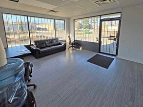 2984 Norland Ave, Burnaby, BC à louer Photo intérieure- Image 2 de 7