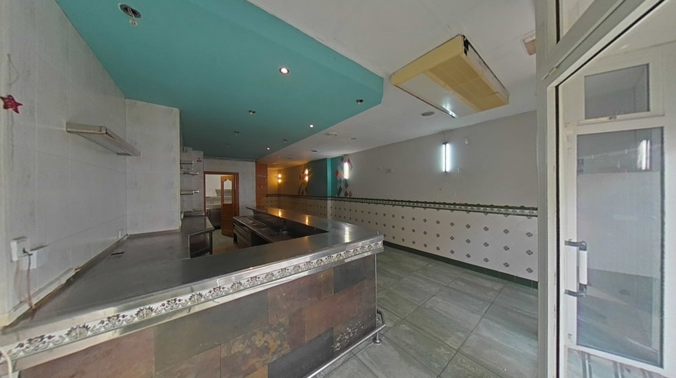 Carrer Rafael de Casanova, Sant Vicenç de Castellet, Barcelona for sale - Building Photo - Image 2 of 4