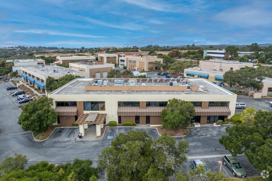 5 Harris Ct, Monterey, CA à louer - Aérien - Image 2 de 10