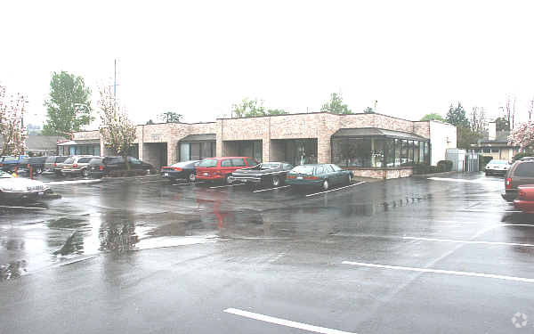 701-721 M St NE, Auburn, WA for lease - Building Photo - Image 2 of 6