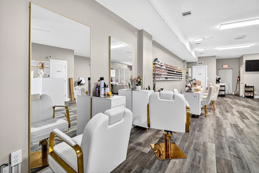 97 Newport Ave, Somerset, NJ à vendre - Photo intérieure - Image 3 de 18