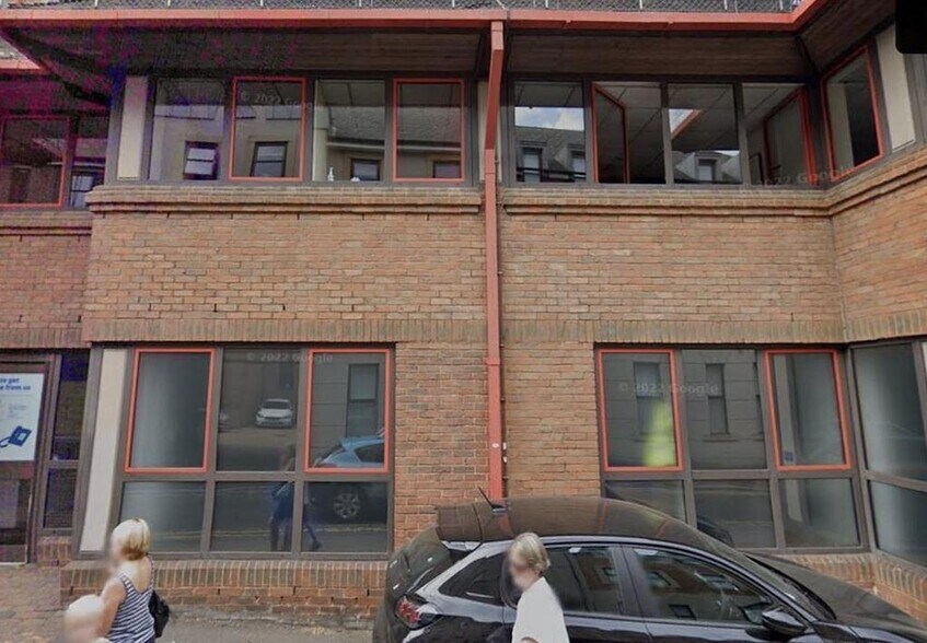 15-21 Haydon Pl, Guildford à louer - Photo du bâtiment - Image 2 de 3