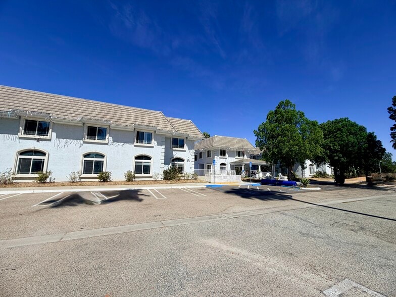 2789 Rafferty Rd, Hemet, CA à vendre - Photo du bâtiment - Image 3 de 20