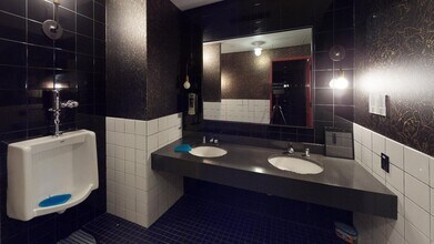 1601 5th Ave, Seattle, WA for lease Interior Photo- Image 1 of 16