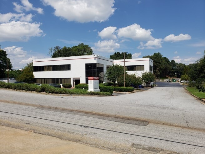 495 Circle 85, College Park, GA à louer - Photo du bâtiment - Image 3 de 21