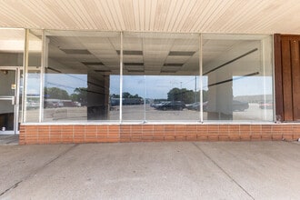 2400-2560 W Prospect Rd, Ashtabula, OH à louer Photo du bâtiment- Image 1 de 10