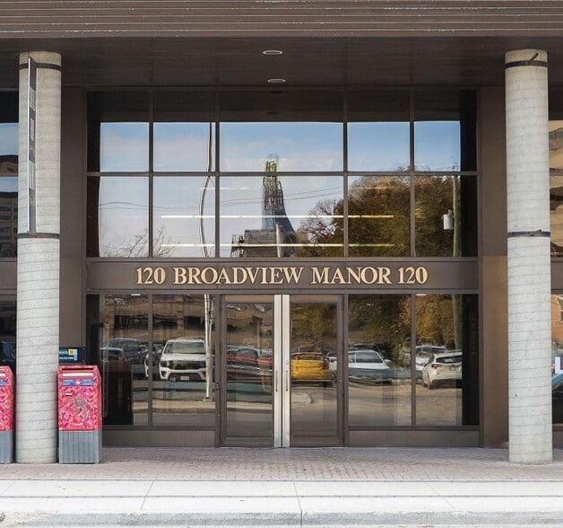 120 Donald St, Winnipeg, MB for lease - Primary Photo - Image 1 of 2