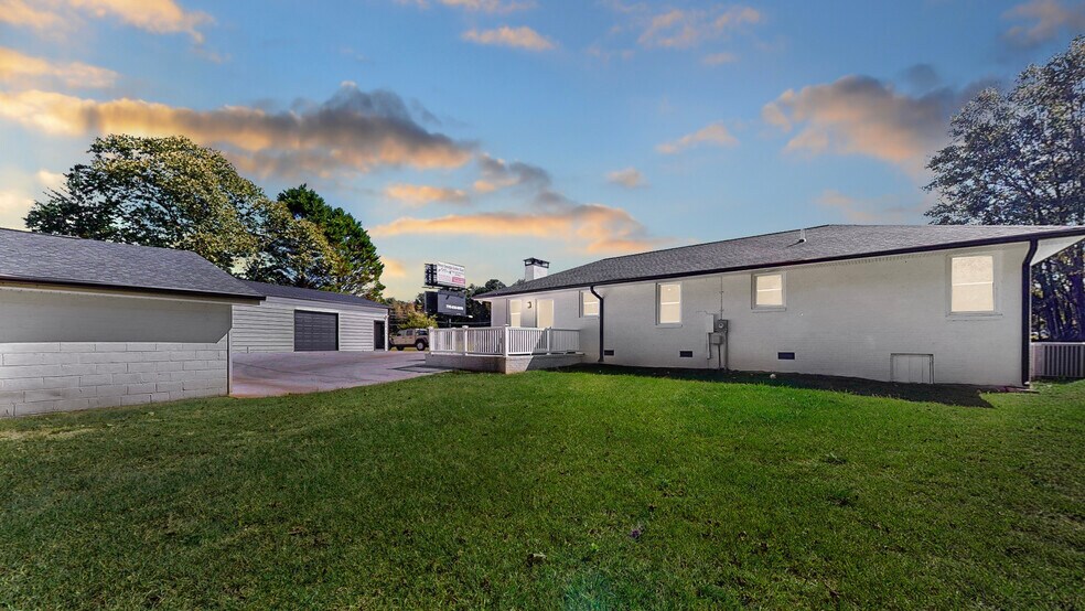 1949 Carrollton Villa Rica Hwy, Villa Rica, GA à vendre - Photo du bâtiment - Image 2 de 29