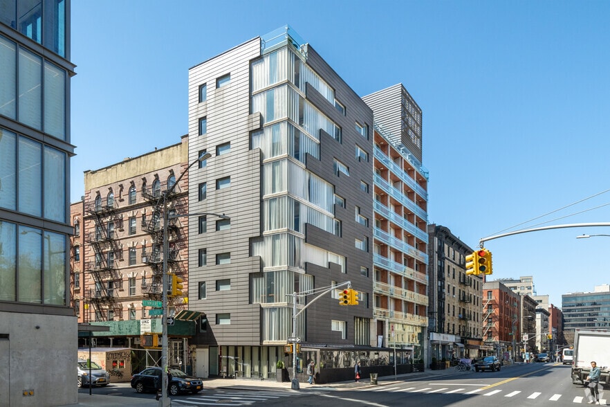 30 Kenmare St, New York, NY for lease - Building Photo - Image 2 of 4