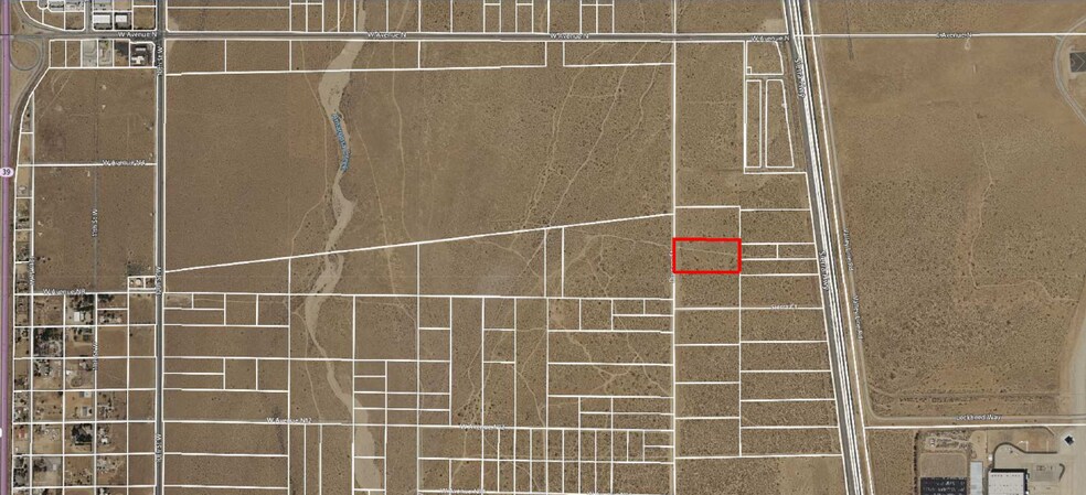5.27 Acres Sierra Highway, Palmdale, CA à vendre - Photo du bâtiment - Image 1 de 5