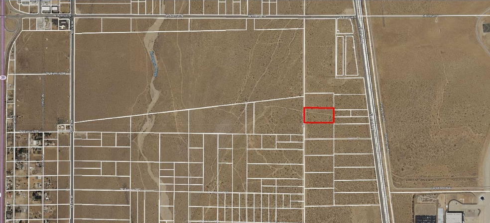 5.27 Acres Sierra Highway, Palmdale, CA à vendre - Photo principale - Image 1 de 5
