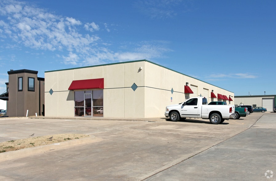 14816 Bristol Park Blvd, Edmond, OK for sale - Primary Photo - Image 1 of 6