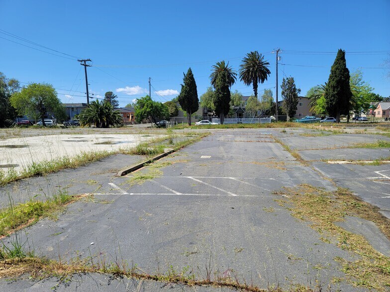 421 Madison St, Fairfield, CA à vendre - Photo du bâtiment - Image 2 de 2