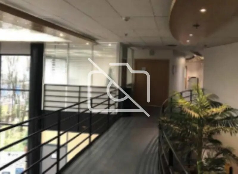 Industrial in Palaiseau for lease - Interior Photo - Image 2 of 5