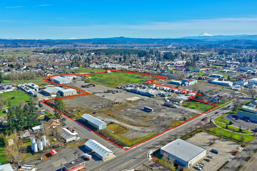 525 W Main St, Molalla, OR for lease - Aerial - Image 1 of 5