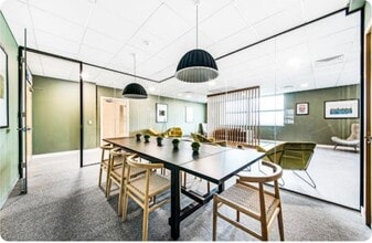 Old Hall Rd, Wirral for lease Interior Photo- Image 2 of 11