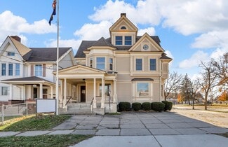 Plus de détails pour 601 S Jackson St, Jackson, MI - Bureau à vendre