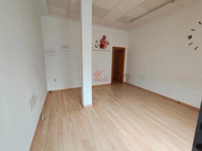 Retail in Cuenca, Cuenca for lease Interior Photo- Image 1 of 2