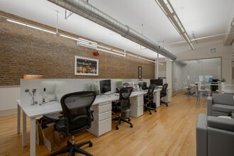 12 Broad St, Red Bank, NJ à louer Photo intérieure- Image 1 de 11