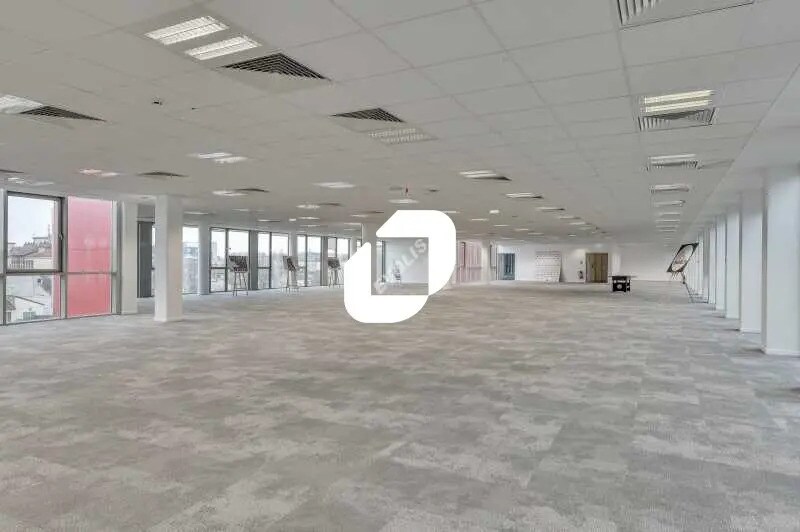 Flex in Saint-Denis for lease - Building Photo - Image 3 of 14