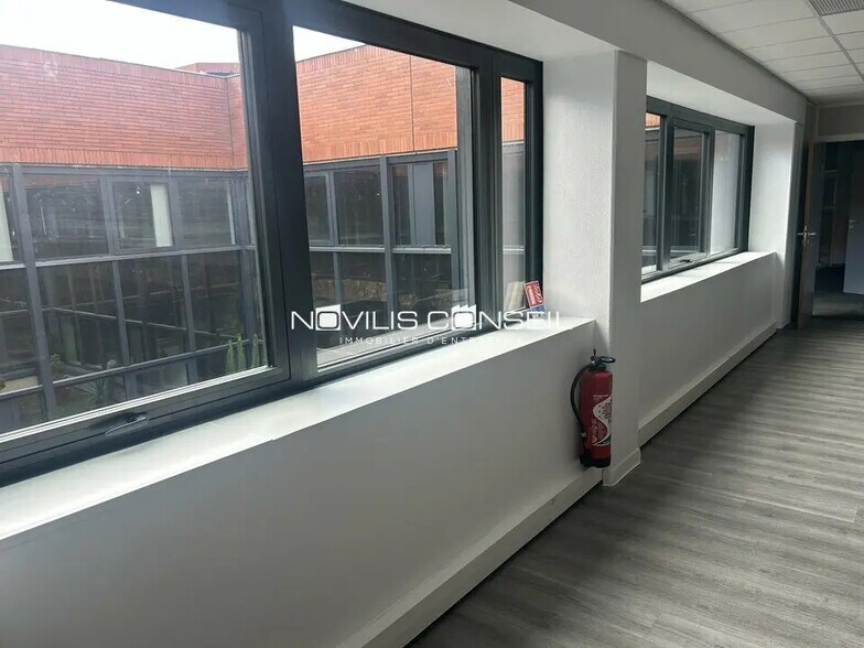 Bureau dans Labège à louer - Photo du bâtiment - Image 2 de 7
