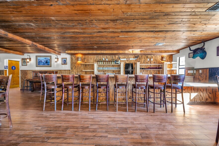 658 Lebec Rd, Lebec, CA à vendre - Photo du bâtiment - Image 3 de 34