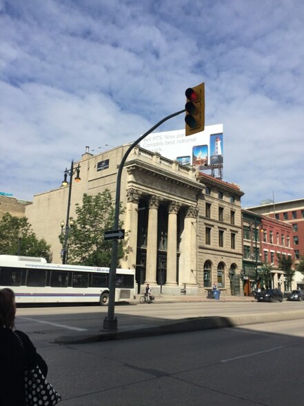 450-456 Main St, Winnipeg, MB à louer - Photo du b timent - Image 1 de 1