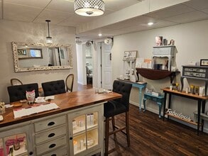 145 Rochdale Dr S, Rochester Hills, MI for lease Lobby- Image 1 of 5