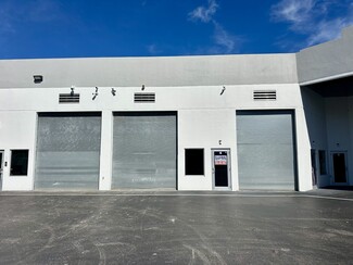 Plus de détails pour 3601 SW 30th Ave, Fort Lauderdale, FL - Industriel/Logistique à louer