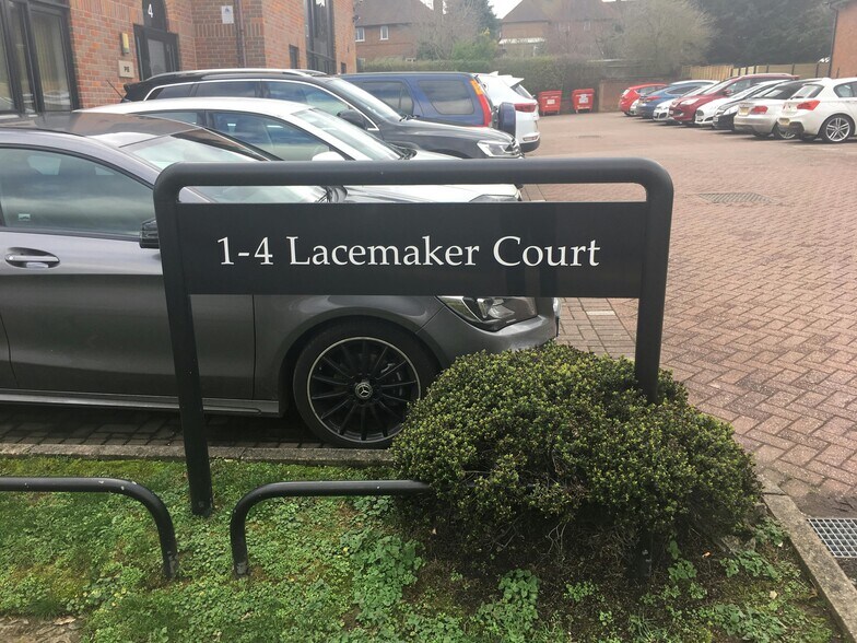 London Rd, Amersham à vendre - Photo du bâtiment - Image 3 de 4