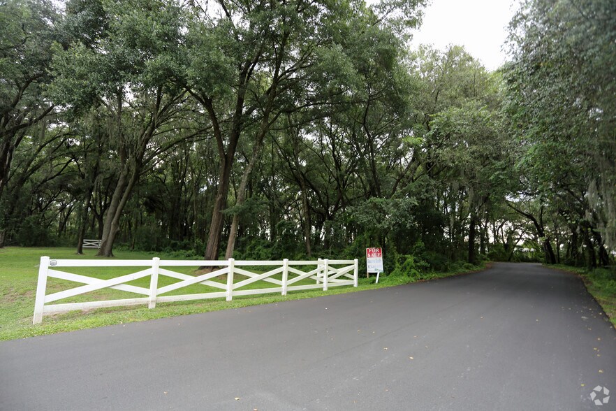 Flint St, Zephyrhills, FL for sale - Primary Photo - Image 1 of 11