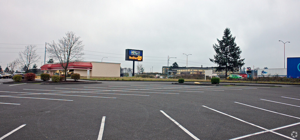 84th St S, Lakewood, WA for lease - Building Photo - Image 2 of 4