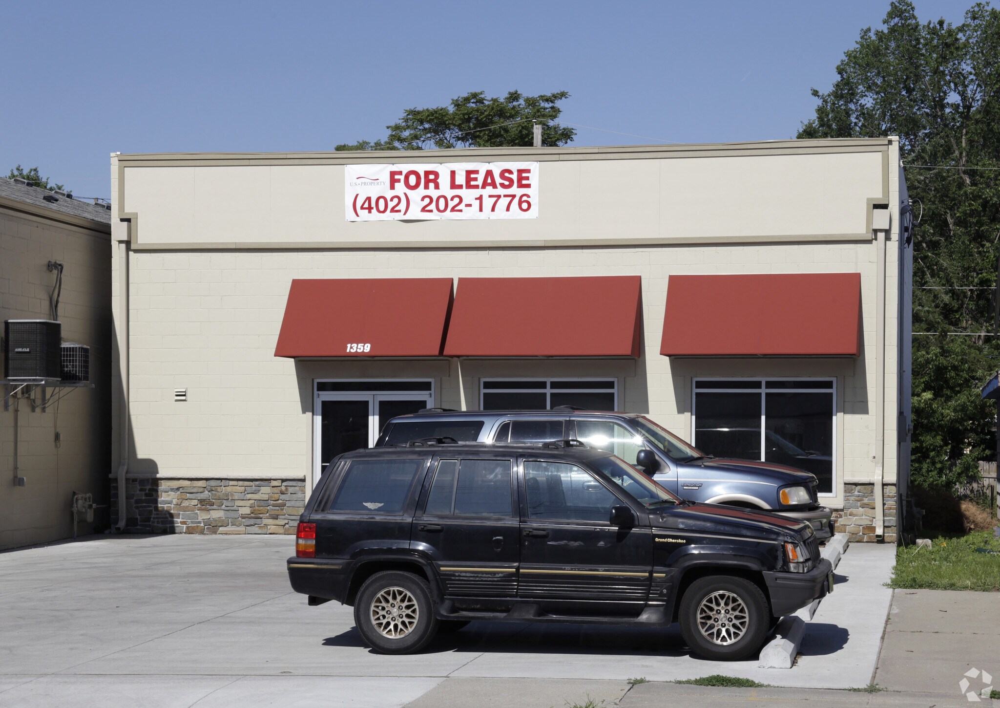 1359 S 33rd St, Lincoln, NE à louer Photo principale- Image 1 de 5