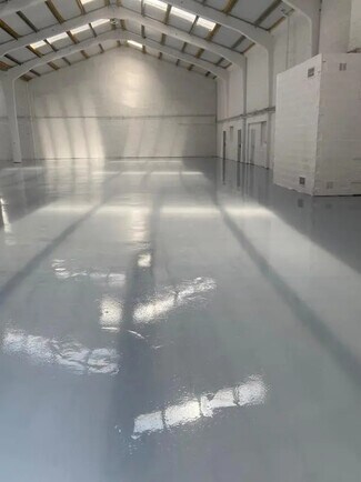 Plus de détails pour Bureau, Local d'activités à louer